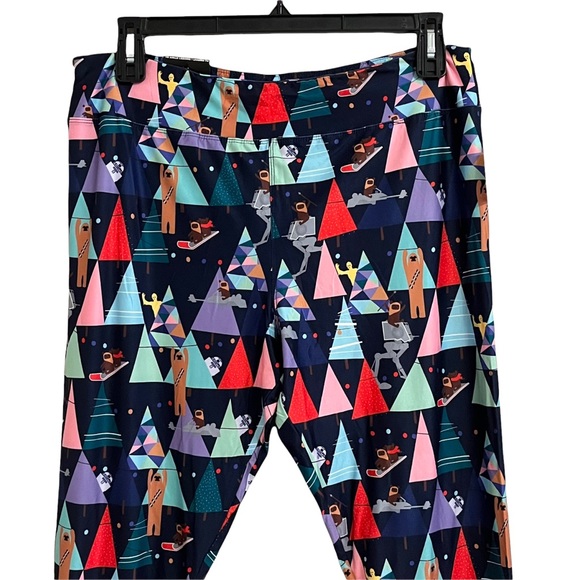 Disney Parks Star Wars Holiday Christmas 7/8 Leggings - Picture 2 of 14